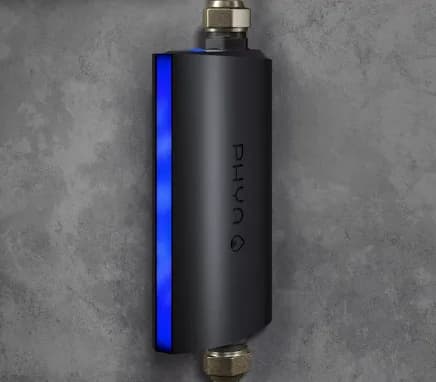 Whole-home leak detection and automatic water shutoff device installed on a main water line